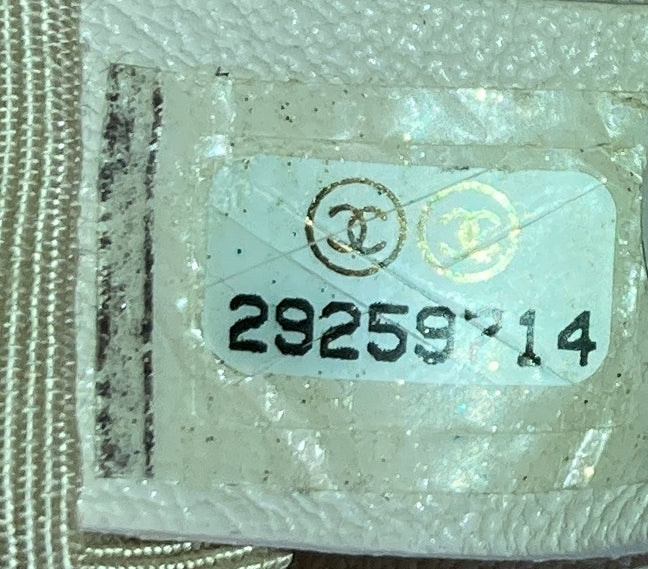 Chanel 19 flap bag in quilted leather, medium