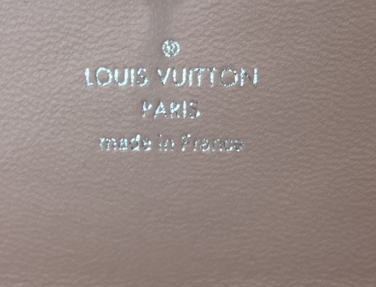 ルイ・ヴィトン アイリス ウォレット NM マヒナ レザー