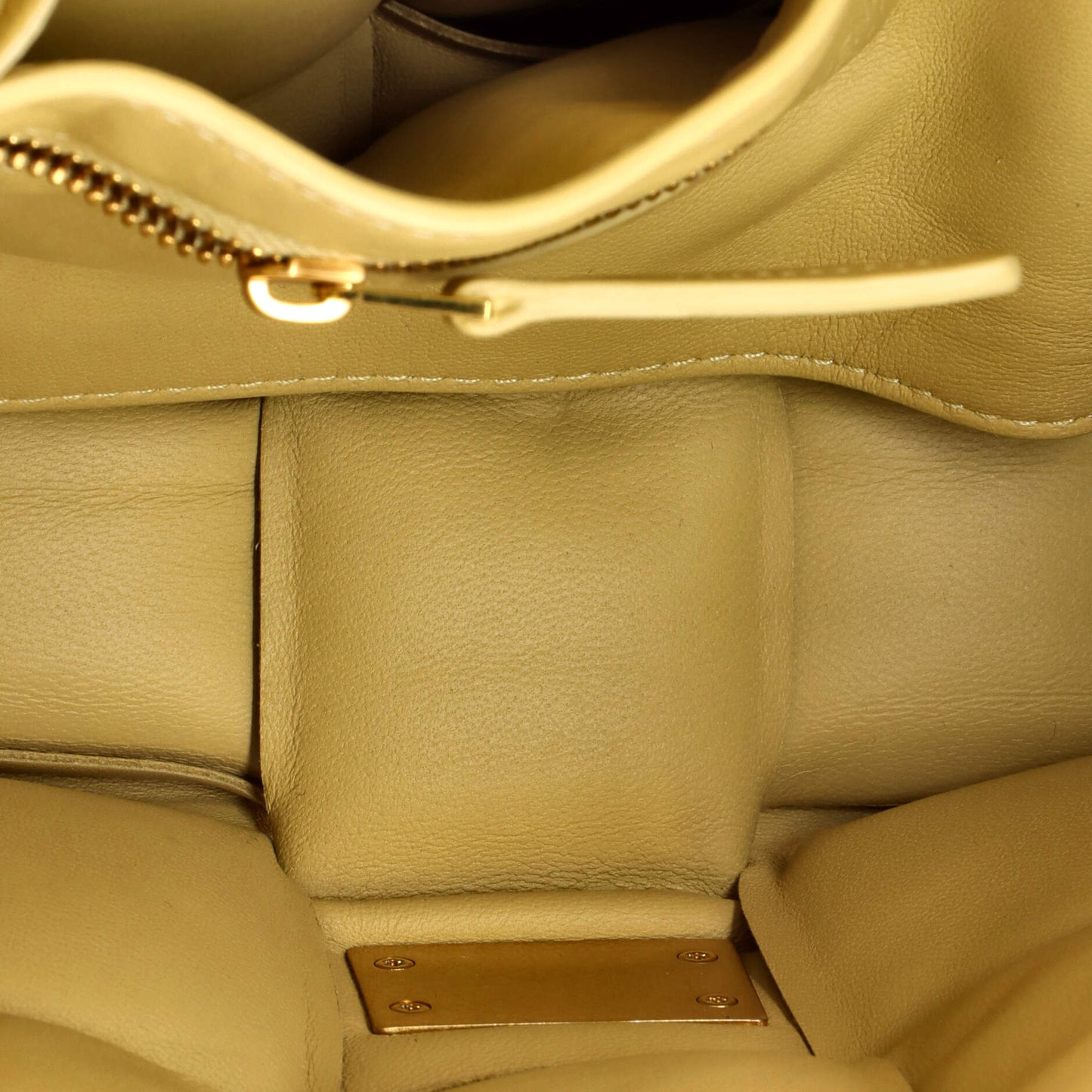 Bottega Veneta Cassette Crossbody Bag in Padded Maxi Intrecciato Leather