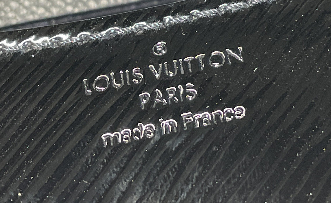 Louis Vuitton Louise Pochette NM Epi Leather