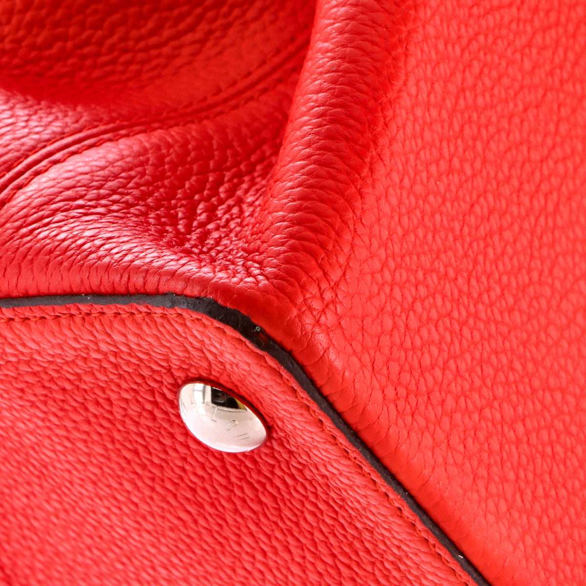 Louis Vuitton Capucines Bag Leather MM