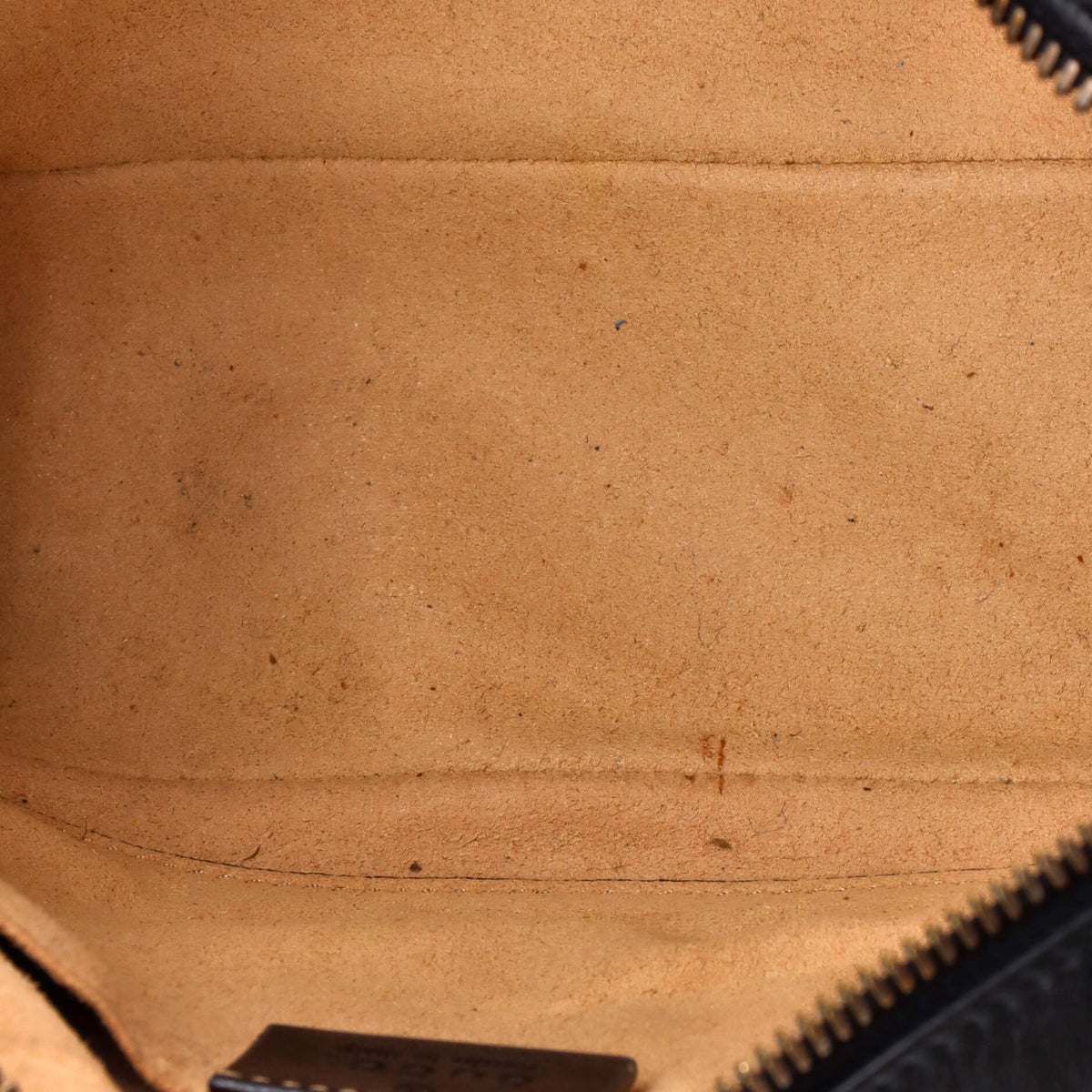 Gucci GG Marmont Shoulder Bag Matelasse Leather Small