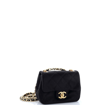 シャネル未使用同様のミニバッグ