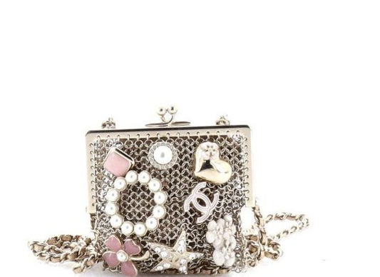 ミニ CHANEL CCチャーム キスロック