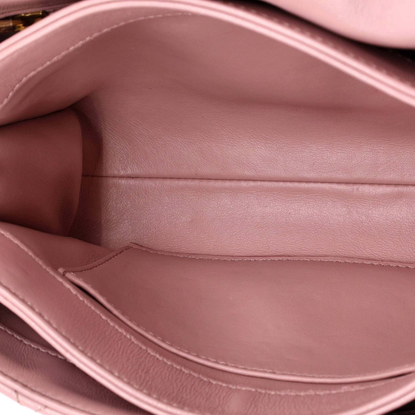 CHANELカラーマッチ ラムスキン スモール