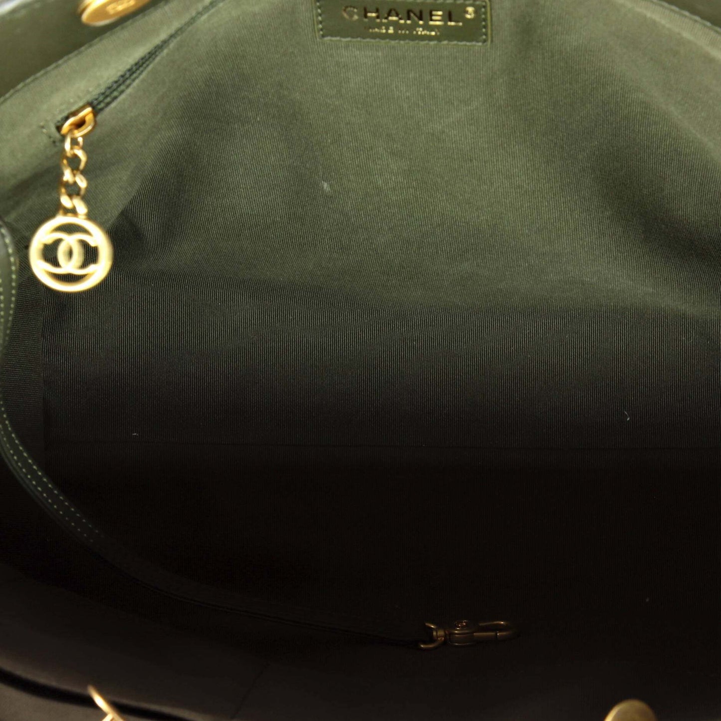 CHANELドーヴィル カーフスキン スモール