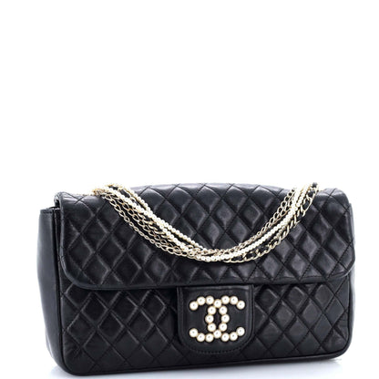 CHANEL パールチェーンフラップバッグ