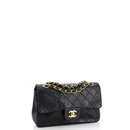 シャネル ダブルフラップ ラムスキン