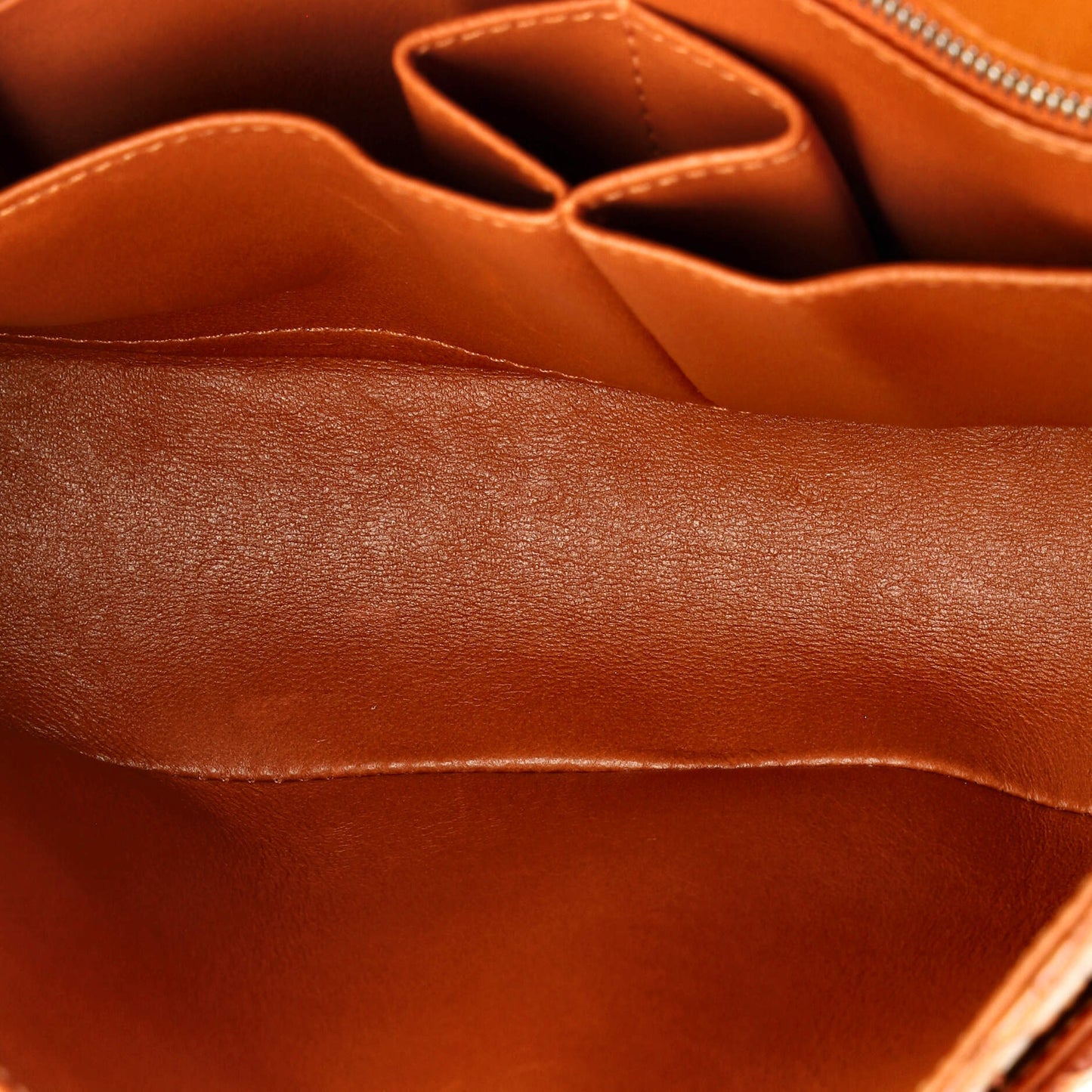 シャネル ミディアム ダブルフラップ リーダー