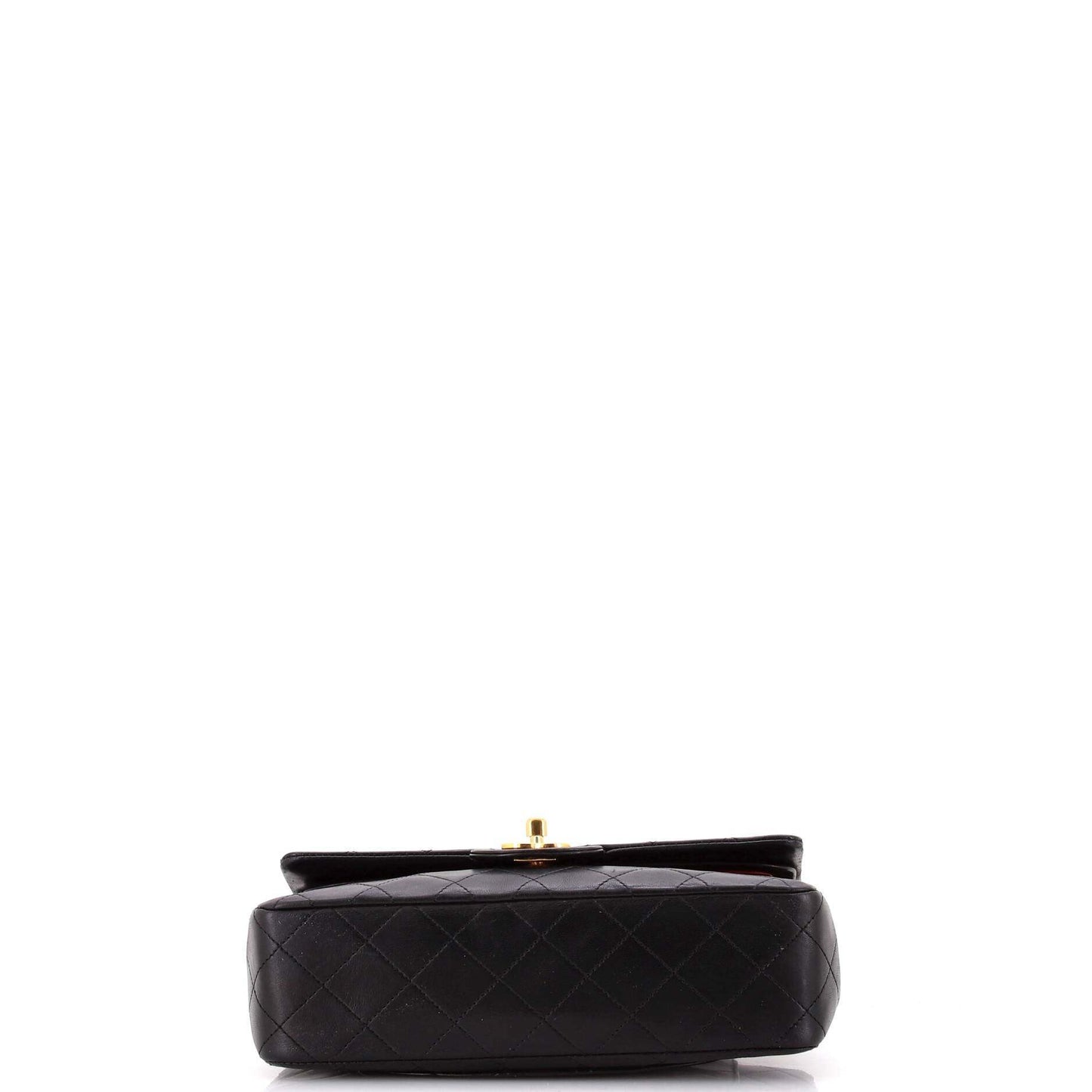 CHANELダブルフラップバッグ