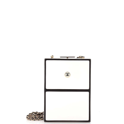 シャネル No.5 香水瓶型ショルダーバッグ