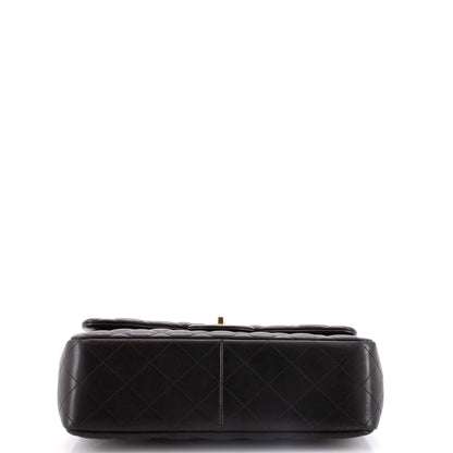 CHANEL ジャンボ ショルダーバッグ