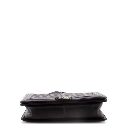 CHANEL シャネルボーイ ニューミディアム