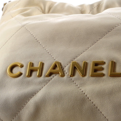 シャネル未使用同様のミニバッグ