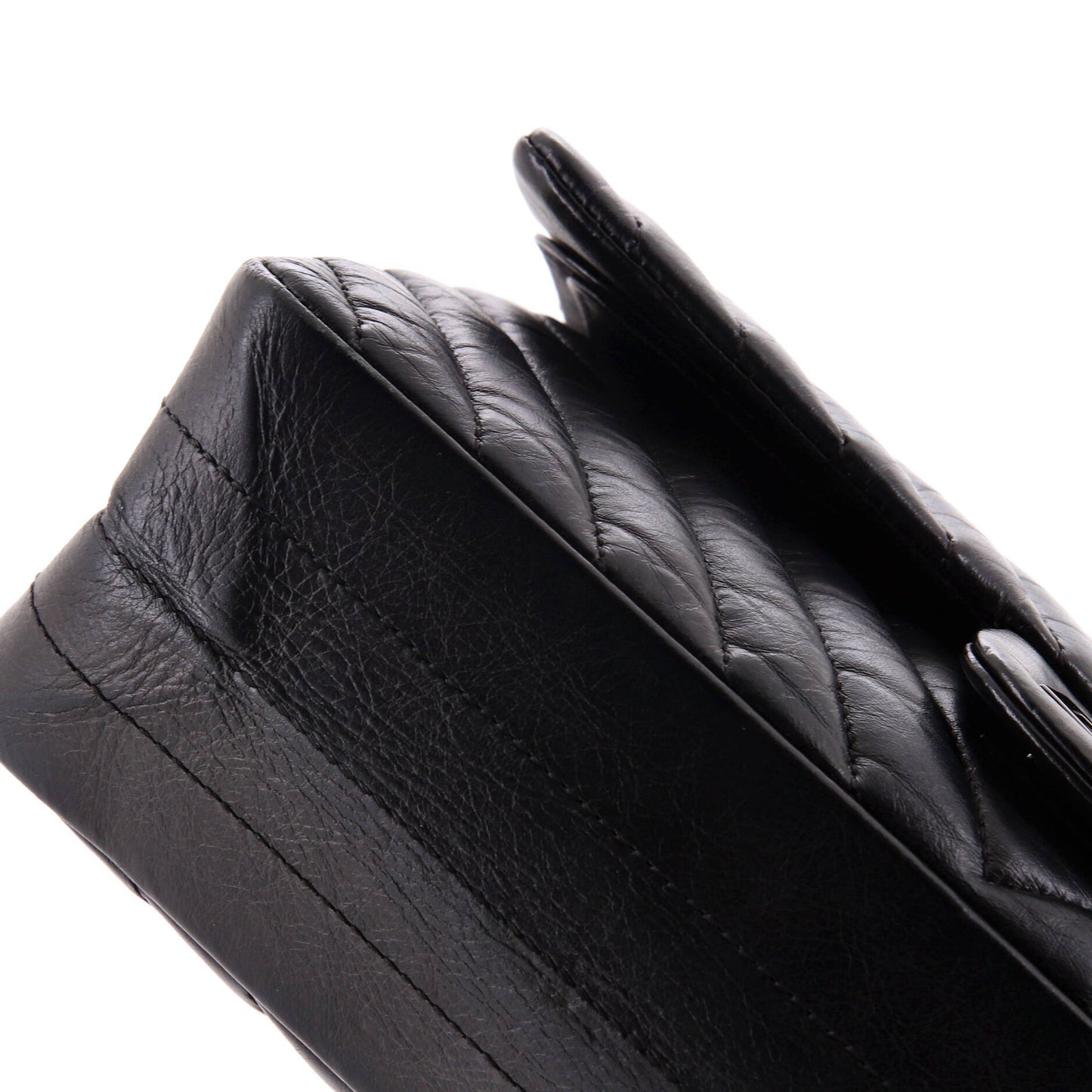 【ソーブラック】希少シャネルショルダーバッグ