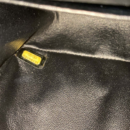 【ソーブラック】希少シャネルショルダーバッグ