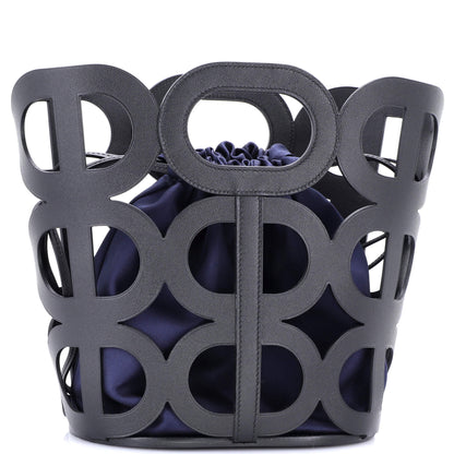 【希少】ランウェイ登場！HERMESカゴバッグ