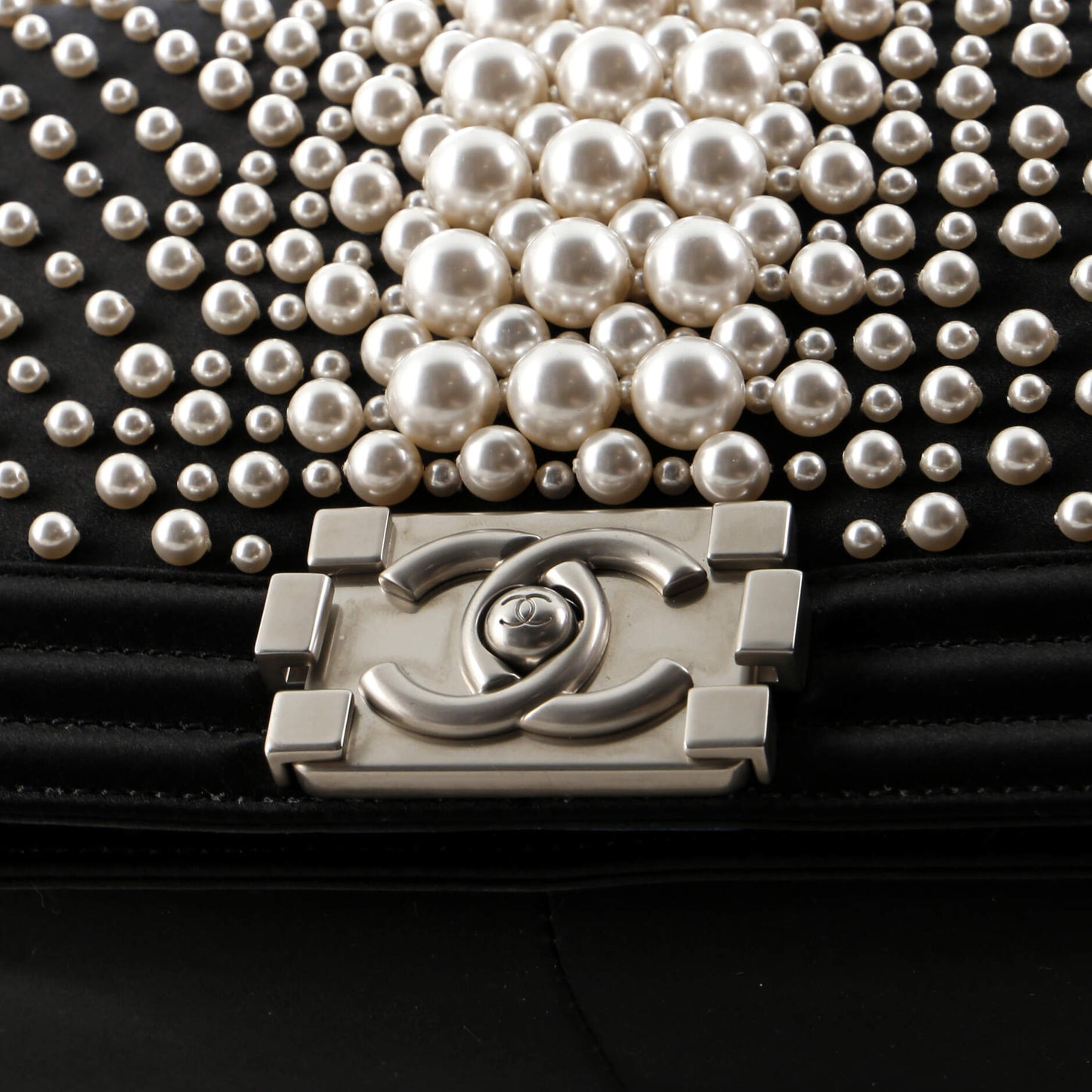 未使用同様CHANELボーイショルダーバッグ