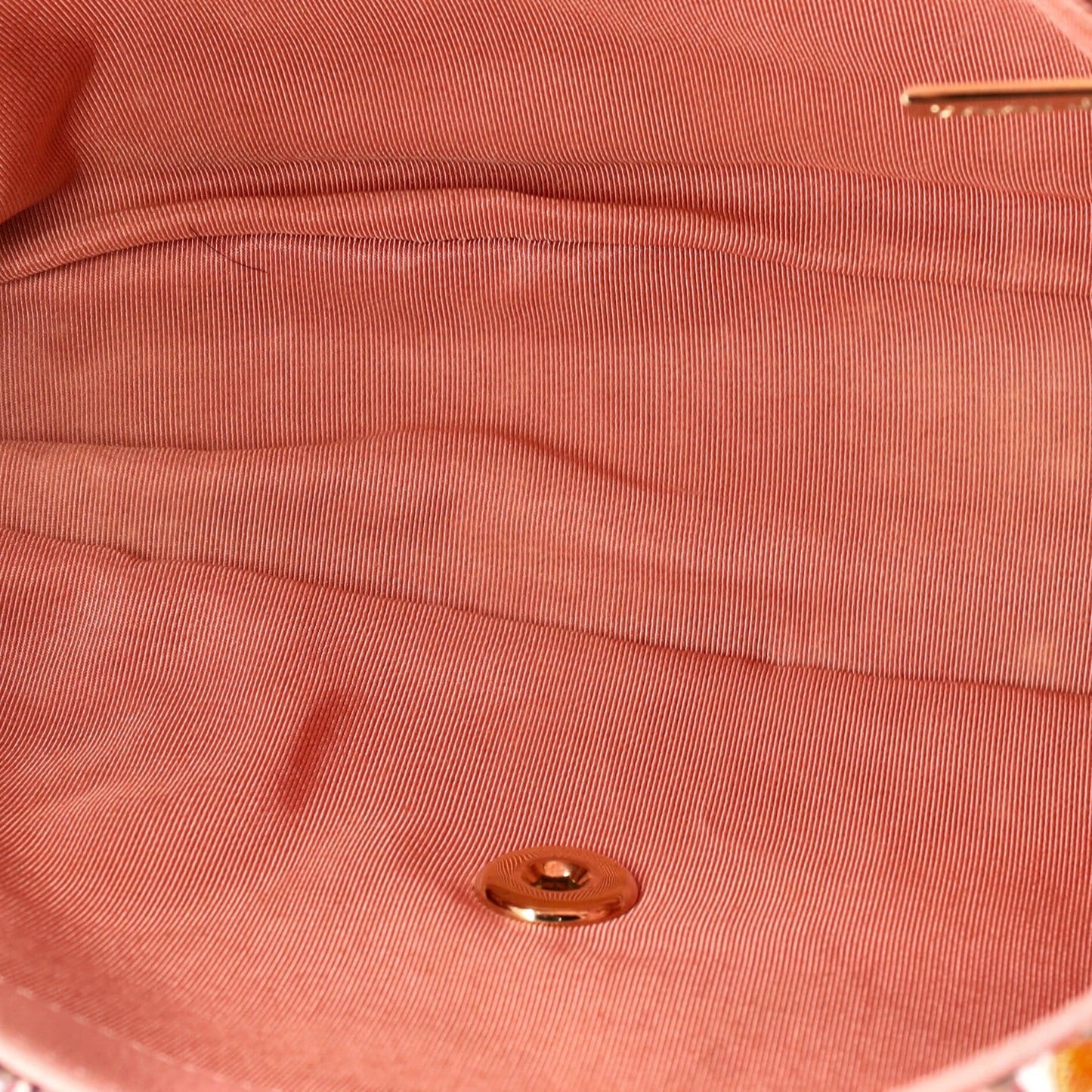 CHANELツイード ミディアム