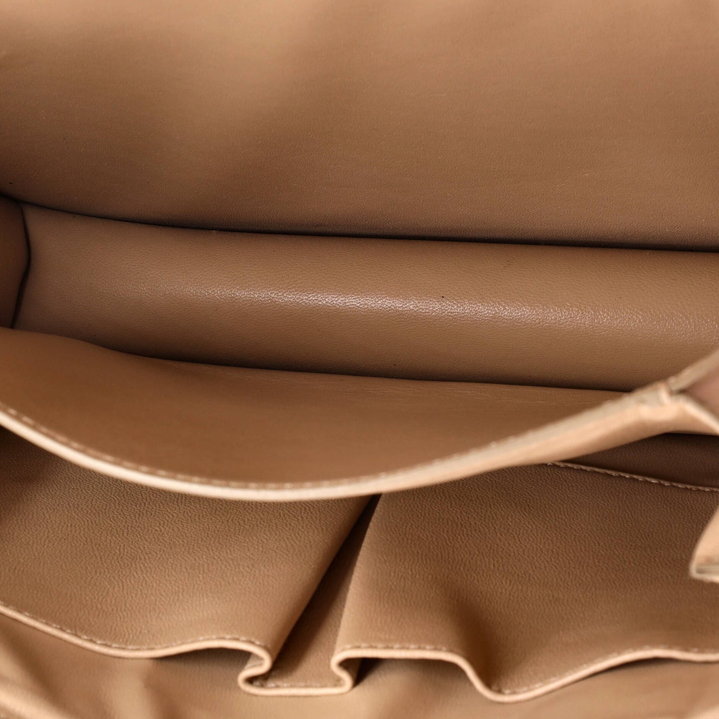 セリーヌ クラシック ボックスバッグ スムースレザー ミディアム