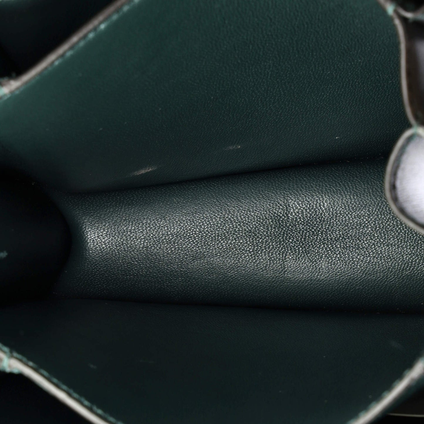 セリーヌ クラシック ボックスバッグ スムースレザー ティーン