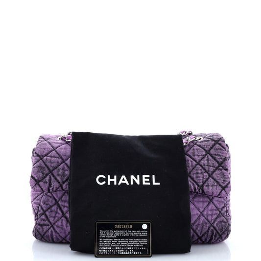 レアカラー CHANELショルダーバッグ