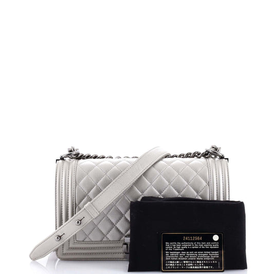 CHANEL未使用同様ボーイショルダーバッグ