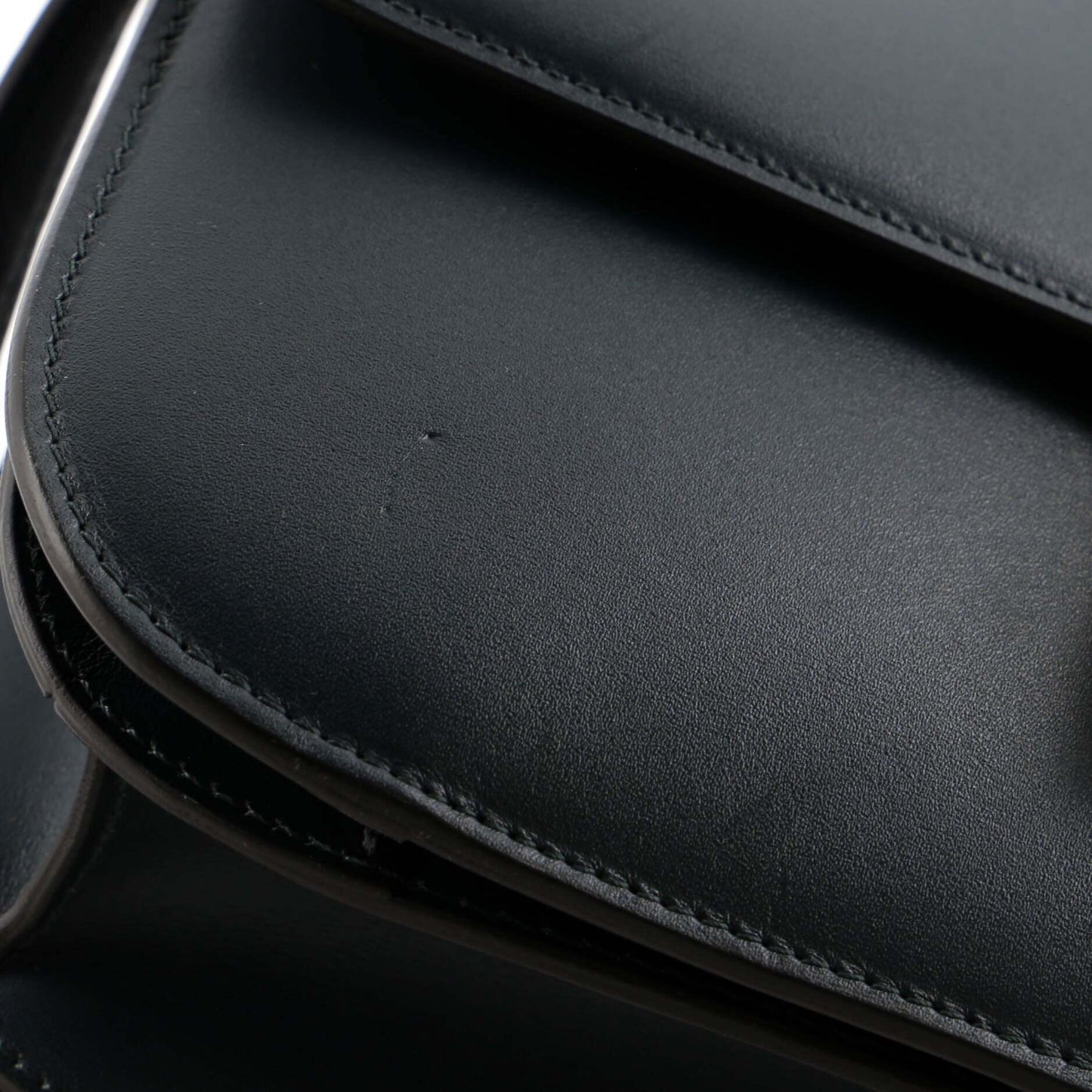 セリーヌ クラシック ボックスバッグ スムースレザー ミディアム