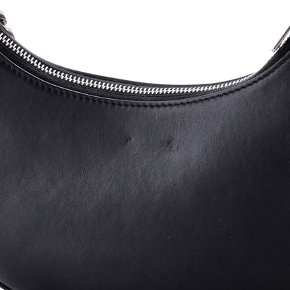 セリーヌ アヴァ チェーンバッグ レザー ミディアム