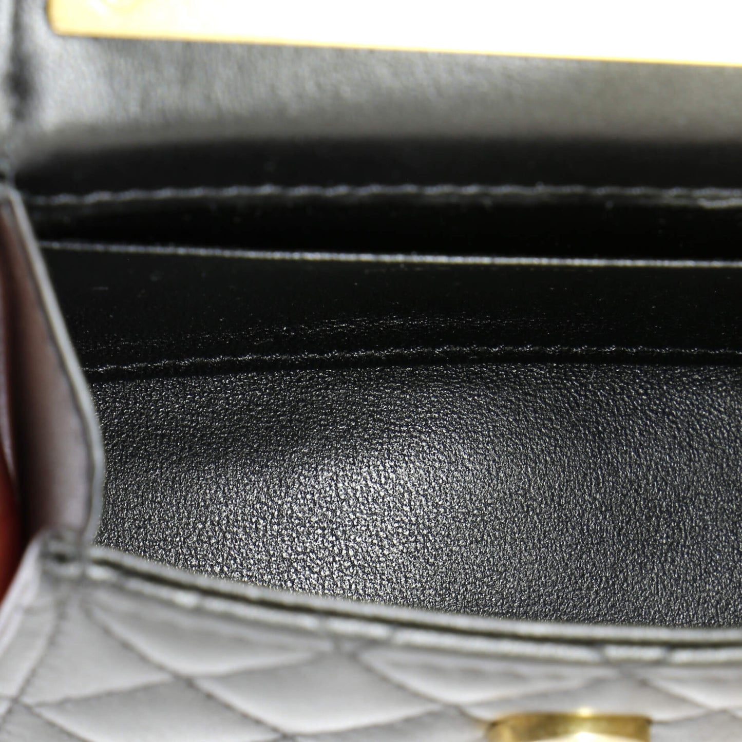 CHANELココハンドル ラムスキン スモール