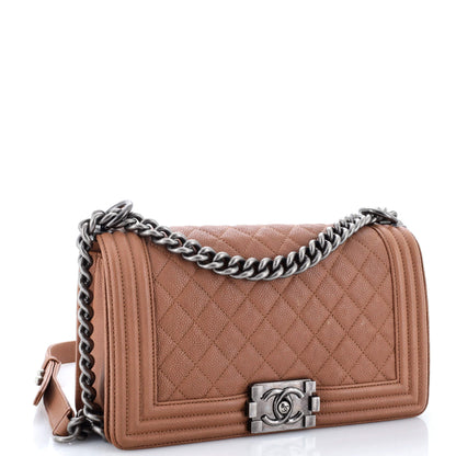 CHANELボーイ キャビアスキン OM