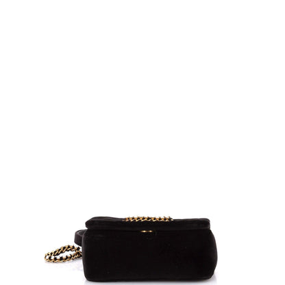 シャネルショルダーバッグ