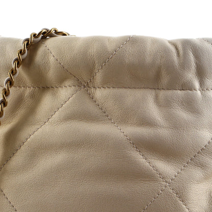 シャネル未使用同様のミニバッグ