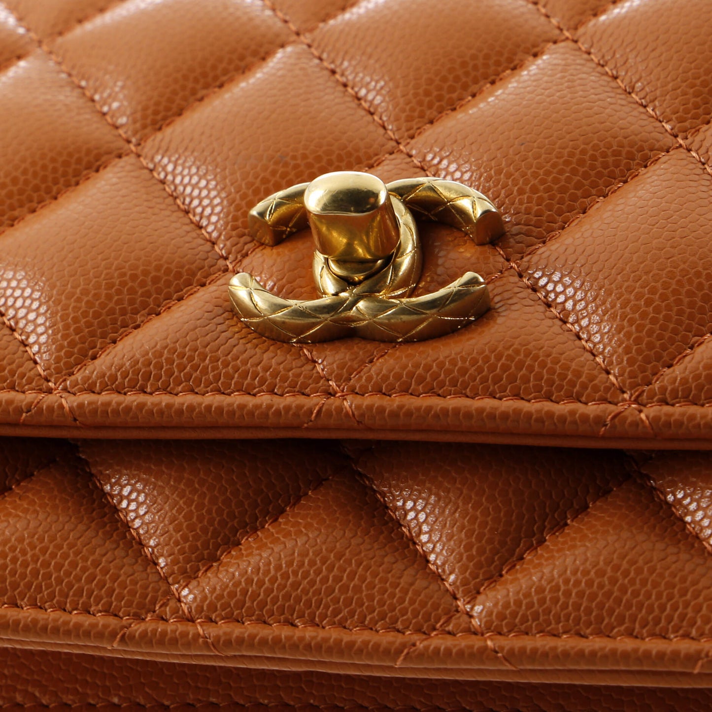 CHANELウォレットオンチェーン キャビア