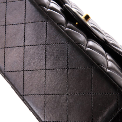 CHANELダブルフラップバッグ