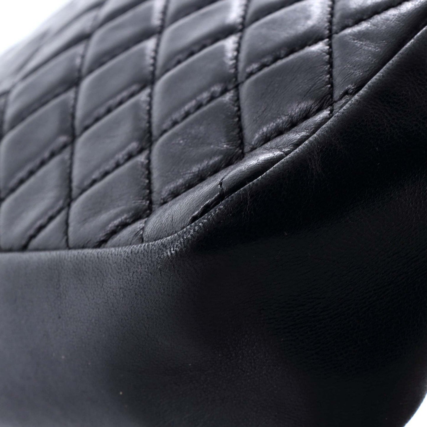 CHANEL パールチェーンフラップバッグ